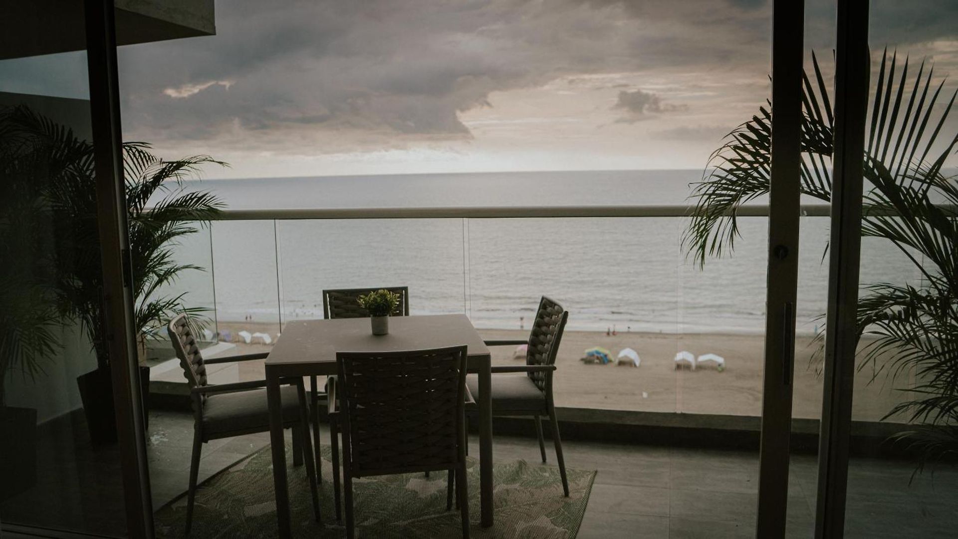 Vista Al Mar/cartagena De Indias/buen Precio Luxury 12p Apartamento